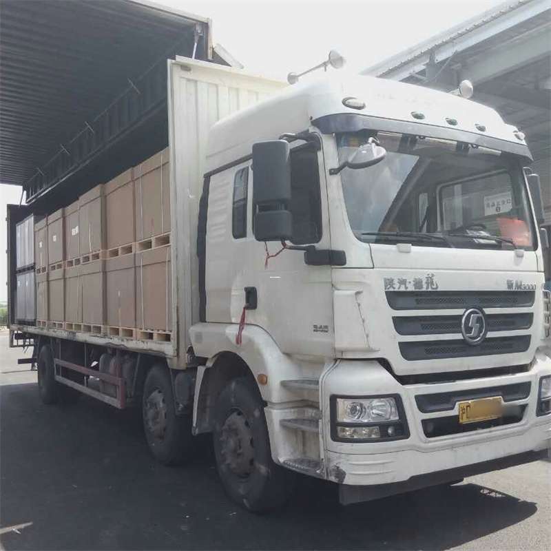 天山区:物流专线的高效货运之旅