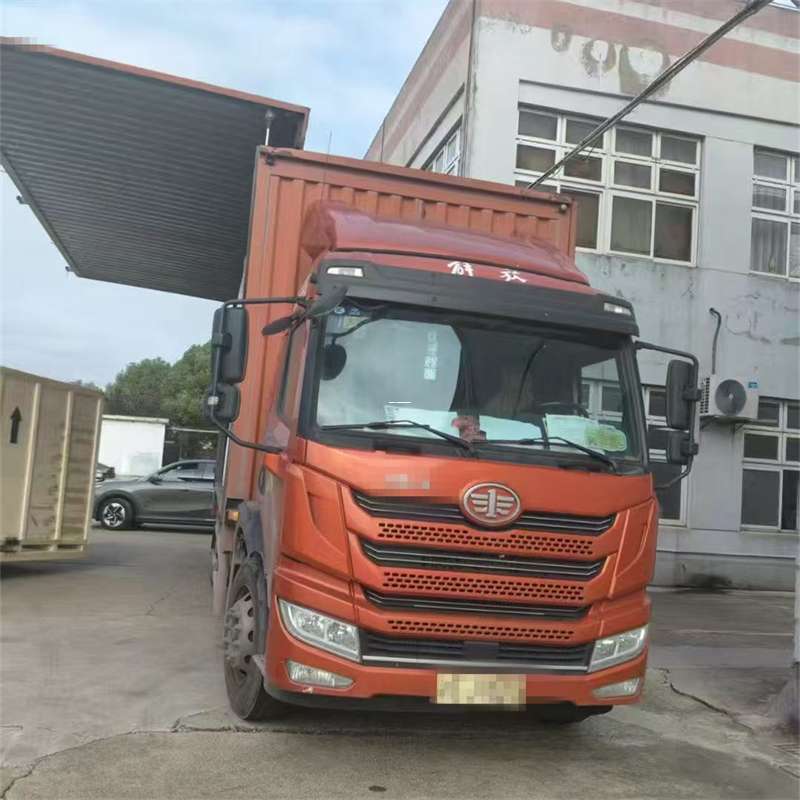 兴平市物流专线:普货冷链快运与大件货运探秘