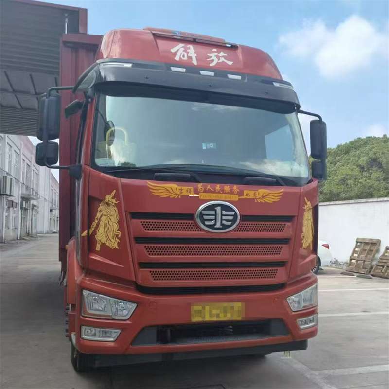 探索多元物流服务：从普货到冷链的运输之旅